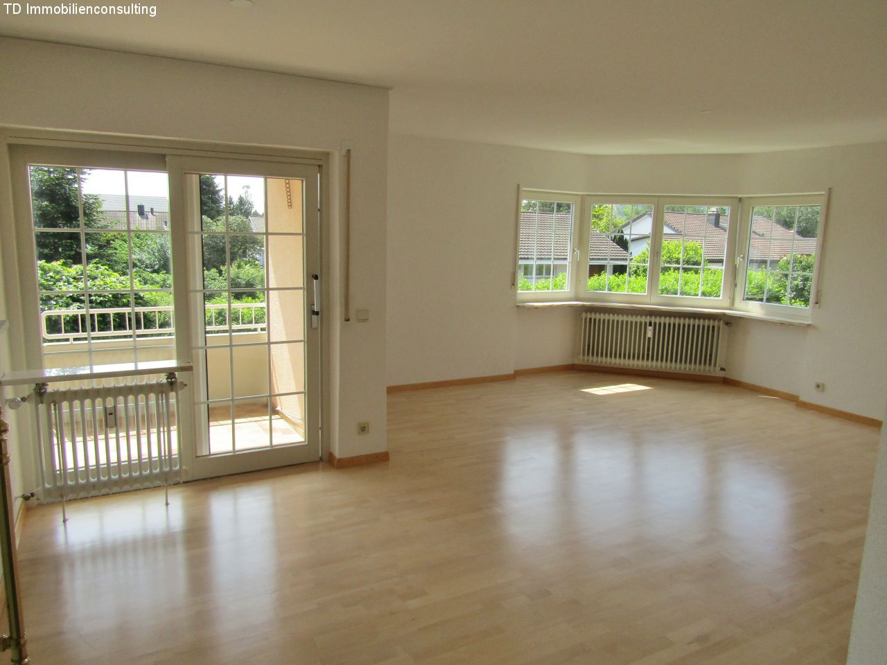 Wohnung zum Kauf 279.000 € 3,5 Zimmer 76 m²<br/>Wohnfläche 1.<br/>Geschoss Büsingen 78266