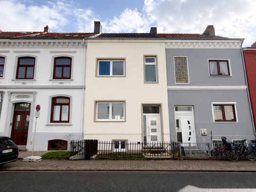 Reihenmittelhaus zur Miete 1.700 € 6 Zimmer 134 m² 85 m² Grundstück Huckelriede Bremen 28201