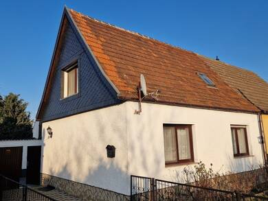 Haus zum Kauf 91.500 € 3 Zimmer 85 m² 450 m² Grundstück Röblingen am See Seegebiet Mansfelder Land 06317