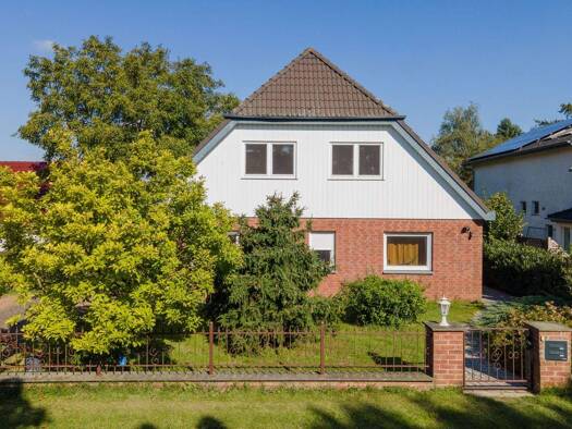 Einfamilienhaus zum Kauf 549.900 € 7 Zimmer 205,7 m² 2.031 m² Grundstück Garzau Garzau-Garzin 15345