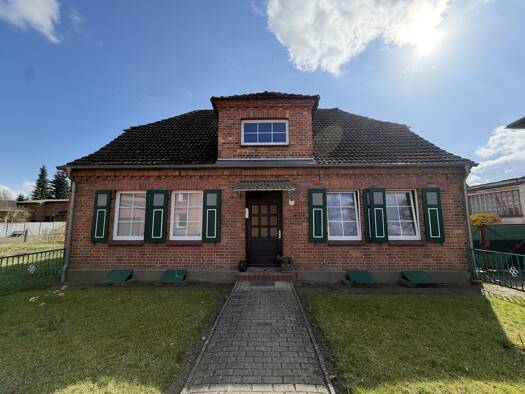 Einfamilienhaus zum Kauf 199.000 € 5,5 Zimmer 110 m² 2.815 m² Grundstück Grabow 19300