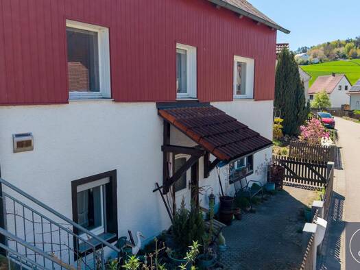 Einfamilienhaus zum Kauf 299.900 € 6 Zimmer 195 m² 546 m² Grundstück frei ab 01.09.2026 Steinsberg Regenstauf 93128