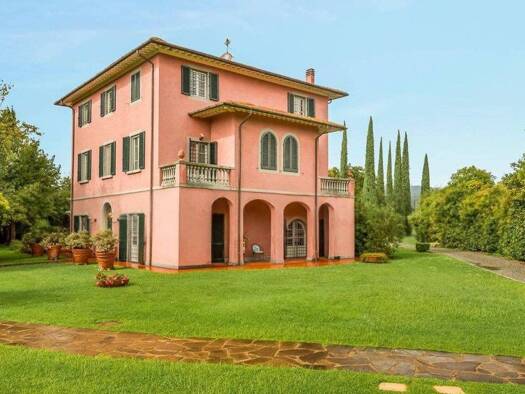 Haus zum Kauf 1.650.000 € 610 m² 7.000 m² Grundstück Pontedera 56025