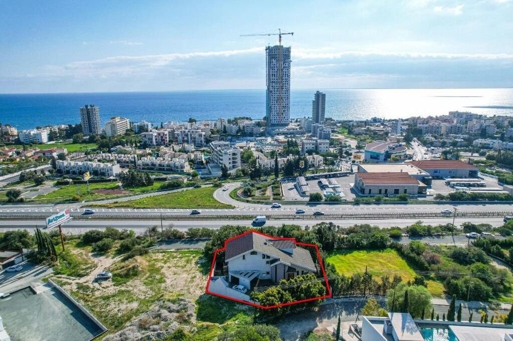 Einfamilienhaus zum Kauf 1.200.000 € 322 m²<br/>Wohnfläche Limassol