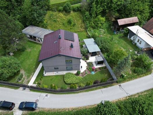 Haus zum Kauf 790.000 € 5 Zimmer 154 m² 1.551 m² Grundstück Finkenstein am Faaker See 9585