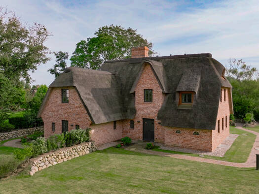 Doppelhaushälfte zur Miete 7.900 € 4 Zimmer 218 m² 950 m² Grundstück Archsum Sylt 25980