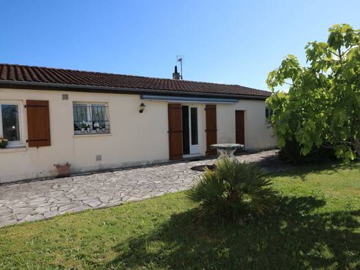 Haus zum Kauf 238.500 € 81 m² 505 m² Grundstück Centre Saintes 17100