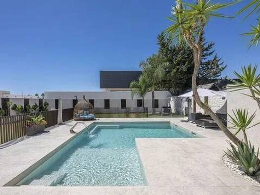Chalet zum Kauf 1.690.000 € 3 Zimmer 260 m² Carretera De Cádiz Estepona 29688