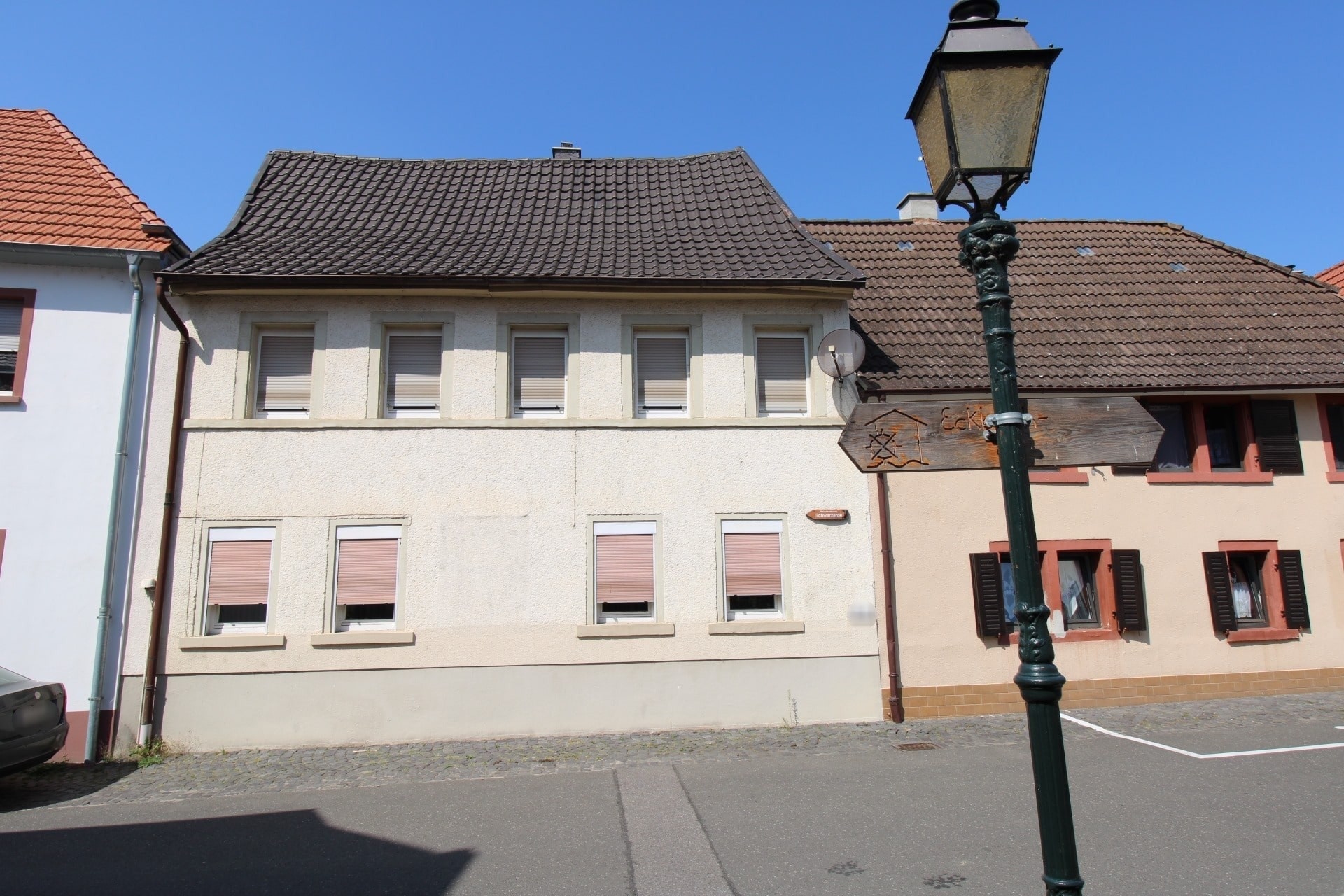 Einfamilienhaus zum Kauf 142.000 € 5,5 Zimmer 110 m²<br/>Wohnfläche 240 m²<br/>Grundstück ab sofort<br/>Verfügbarkeit Großkarlbach 67229