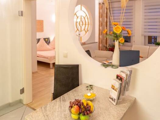 Wohnung zur Miete 1.770 € 1 Zimmer 45 m² EG Äußere Neustadt Dresden 01099