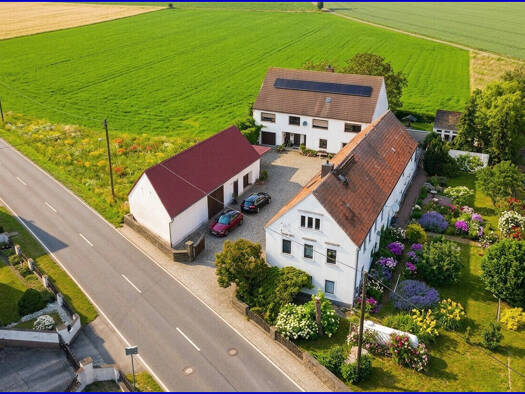 Bauernhaus zum Kauf 360.000 € 13 Zimmer 300 m² 2.210 m² Grundstück Wildenhain Großenhain 01558