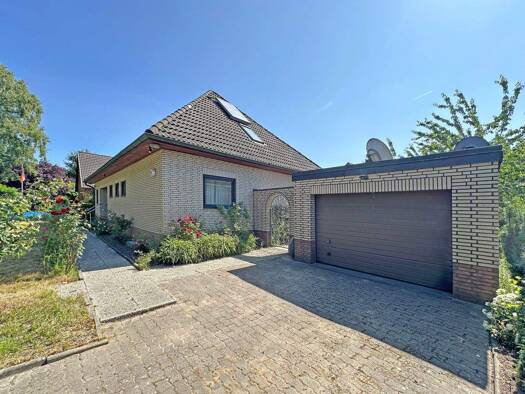 Einfamilienhaus zum Kauf 789.000 € 8,5 Zimmer 233 m² 1.003 m² Grundstück Niendorf Hamburg 22455