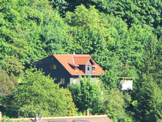 Einfamilienhaus zum Kauf 79.000 € 10 Zimmer 164 m² 680 m² Grundstück frei ab sofort Sonneberg Sonneberg 96515