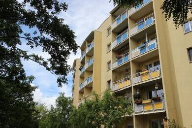 Wohnung zur Miete 360 € 3 Zimmer 62,9 m² 2. Geschoss Ahornstraße 7 Lusan - Eichenstraße Gera 07549