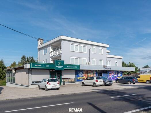 Büro zur Miete 2.620 € 360 m² Bürofläche Laakirchen 4663