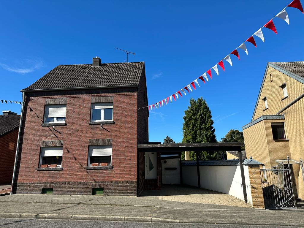 Haus zum Kauf 225.000 € 5 Zimmer 150 m²<br/>Wohnfläche 470 m²<br/>Grundstück ab sofort<br/>Verfügbarkeit Jackerath Titz 52445