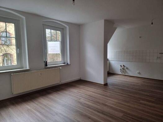 Wohnung zur Miete 288 € 2 Zimmer 48 m² 3. Geschoss Crimmitschau 08451