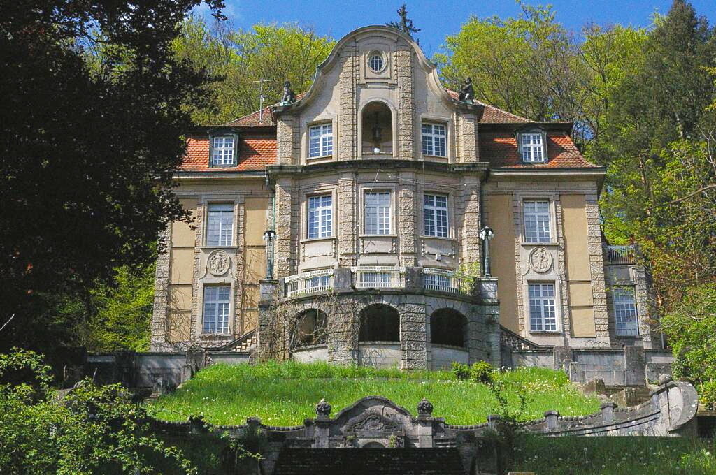 Villa zum Kauf 1.500.000 € 42 Zimmer 1.200 m²<br/>Wohnfläche 10.900 m²<br/>Grundstück Murrhardt Murrhardt 71540