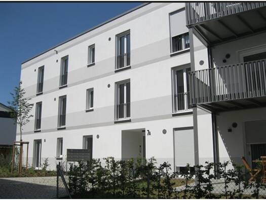 Wohnung zur Miete 1.170 € 3 Zimmer 77 m² Geschoss 2/3 frei ab sofort Schwarzachweg 7 Neumarkt Neumarkt in der Oberpfalz 92318