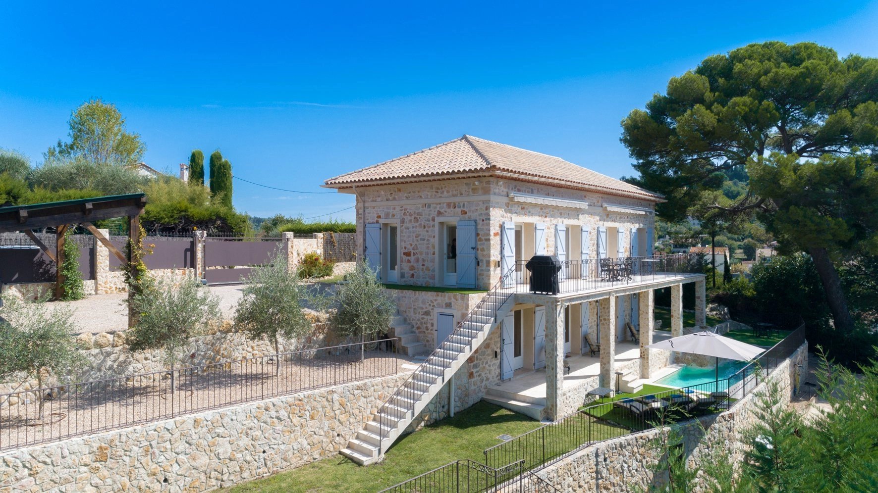 Einfamilienhaus zum Kauf 2.250.000 € 6 Zimmer 200 m²<br/>Wohnfläche 1.200 m²<br/>Grundstück MOUGINS 06250