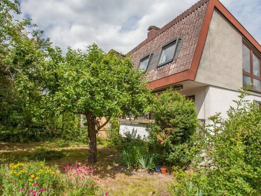 Doppelhaushälfte zum Kauf 685.000 € 5 Zimmer 153 m² 355 m² Grundstück Spardorf 91080