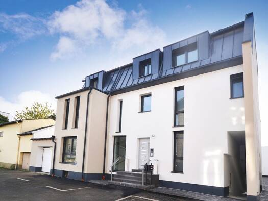 Wohnung zur Miete - Erstbezug 1.350 € 3 Zimmer 90 m² EG Siegburg 53721