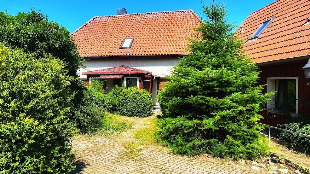 Einfamilienhaus zum Kauf 119.000 € 6 Zimmer 120 m²<br/>Wohnfläche 1.870 m²<br/>Grundstück Straßberger Straße 27 Siptenfelde Harzgerode 06493