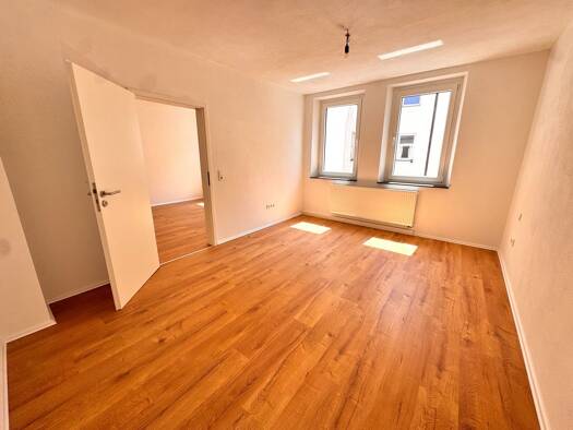 Wohnung zum Kauf provisionsfrei 215.000 € 2 Zimmer 48,4 m² 2. Geschoss frei ab sofort Landgrabenstraße 19 Steinbühl Weiterer Innenstadtgürtel Süd 90443