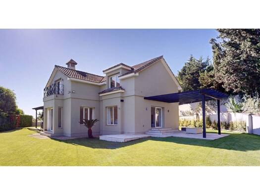 Chalet zum Kauf 1.550.000 € 6 Zimmer 520 m² 1.543 m² Grundstück San Roque 11360