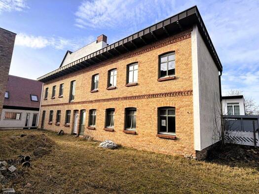 Mehrfamilienhaus zum Kauf 400.000 € 18 Zimmer 424 m² 1.108 m² Grundstück Neustrelitz 17235