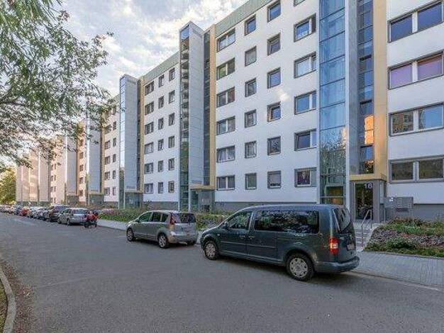 Wohnung zur Miete 586 € 3 Zimmer 64,3 m² 3. Geschoss frei ab 06.11.2025 Elsterwerdaer Str. 2 Prohlis-Süd Dresden 01239