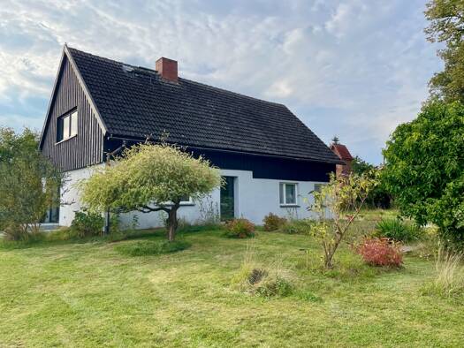 Einfamilienhaus zum Kauf 235.000 € 3 Zimmer 90 m² 1.675 m² Grundstück Zum Tempel 1 Boissow 19246