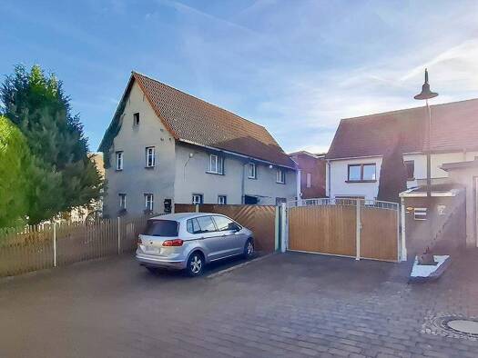 Doppelhaushälfte zur Versteigerung 19.000 € 335 m² 1.263 m² Grundstück Bergstraße 6a Theißen Zeitz 06711