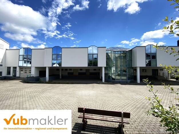 Haus zum Kauf 1.490.000 € 20 Zimmer 620 m² 5.186 m² Grundstück Innenstadt Hof 95028