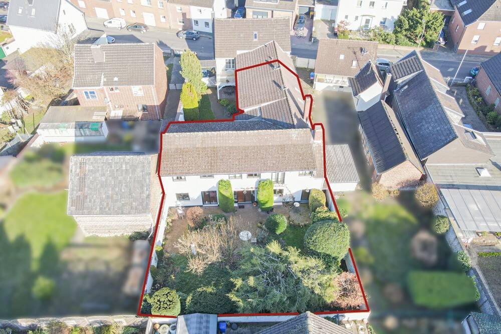 Immobilie in Neuss - Großzügig wohnen - charmantes Wohnhaus mit flexibler Nutzung - Bild 0