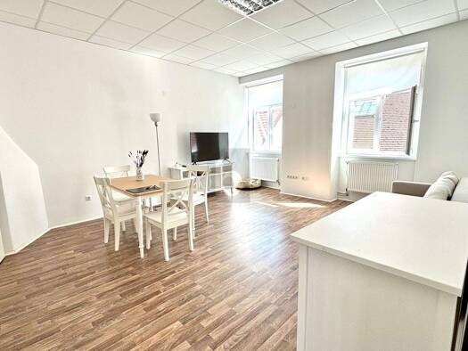 Bürofläche zur Miete 1.000 € 7 Zimmer Wiener Neustadt 2700