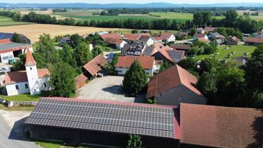 Einfamilienhaus zum Kauf 17 Zimmer 355 m² 7.105 m² Grundstück Tiefbrunn Mintraching 93098