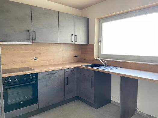 Wohnung zur Miete 1.000 € 2 Zimmer 81,9 m² 1. Geschoss Ebernhahn 56424