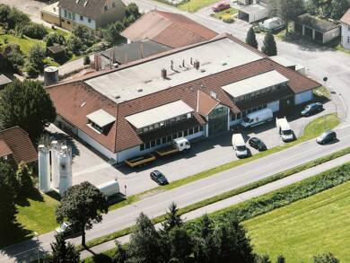 Produktionshalle zum Kauf 2.563 m² Lagerfläche Neustadt Titisee-Neustadt 79822