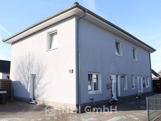 Doppelhaushälfte zum Kauf 377.000 € 4 Zimmer 106 m² 275 m² Grundstück Elmshorn / Kölln-Reisiek 25337