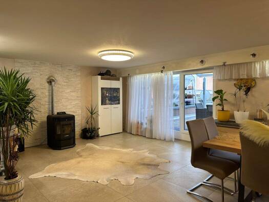 Mehrfamilienhaus zum Kauf 1.350.000 € 20 Zimmer 533 m² 522 m² Grundstück Kenzingen 79341