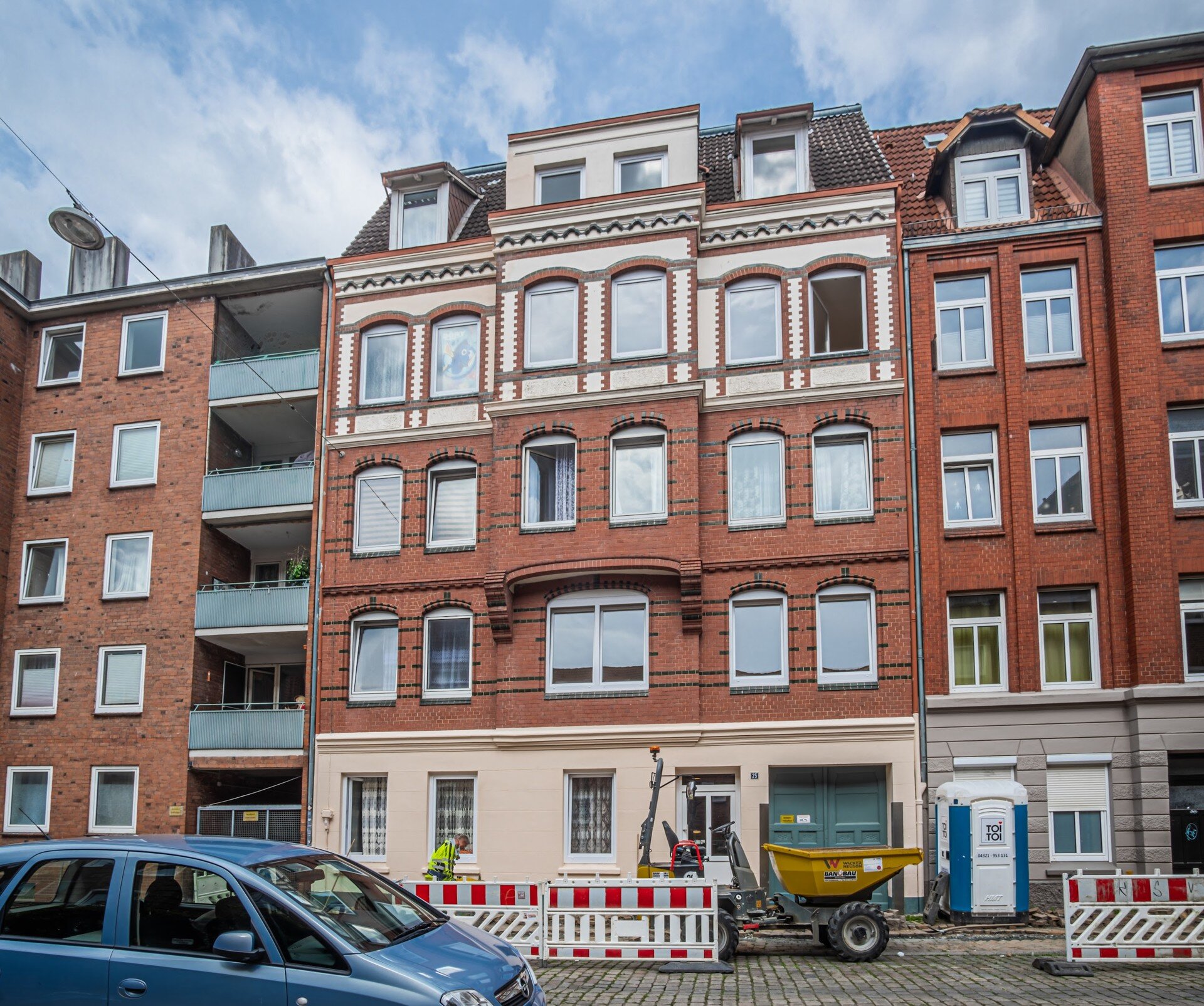 Mehrfamilienhaus zum Kauf 899.900 € 430 m²<br/>Wohnfläche 545 m²<br/>Grundstück Gaarden - Ost Bezirk 2 Kiel 24143