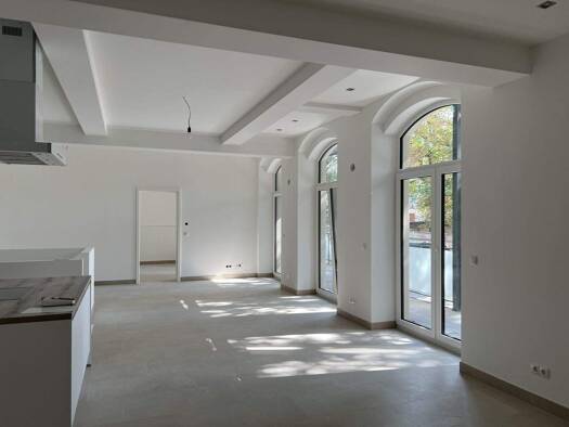 Maisonette zur Miete 2.400 € 4,5 Zimmer 160 m² EG frei ab 01.12.2025 Radilostraße 31 Rödelheim Frankfurt am Main 60489