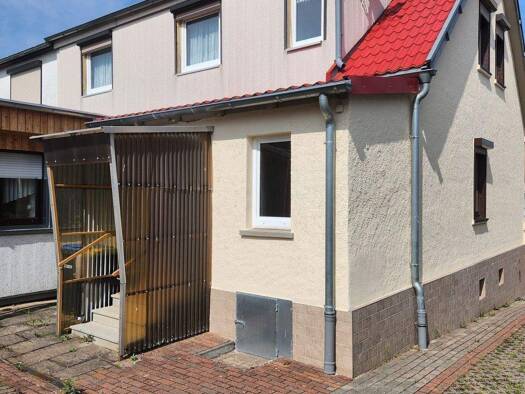 Haus zum Kauf 209.000 € 8 Zimmer 180 m² 574 m² Grundstück Nauendorf Georgenthal 99887