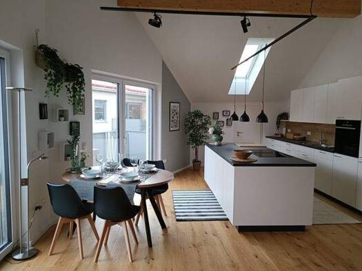 Wohnung zur Miete - Erstbezug 1.650 € 3 Zimmer 97 m² EG frei ab sofort Bad Füssing 94072