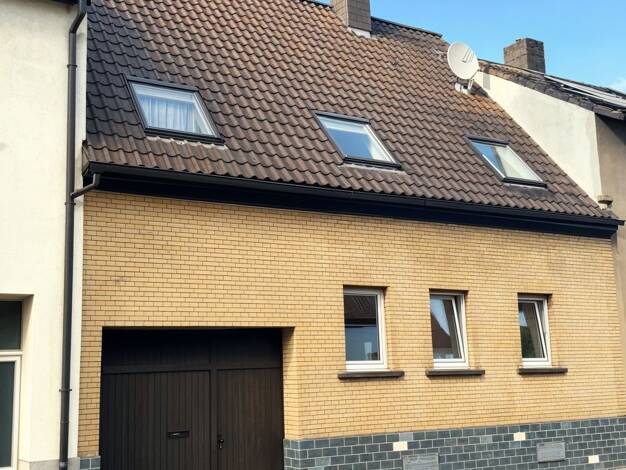 Reihenmittelhaus zum Kauf 265.000 € 4 Zimmer 136 m² 242 m² Grundstück Rheinsheim Philippsburg 76661