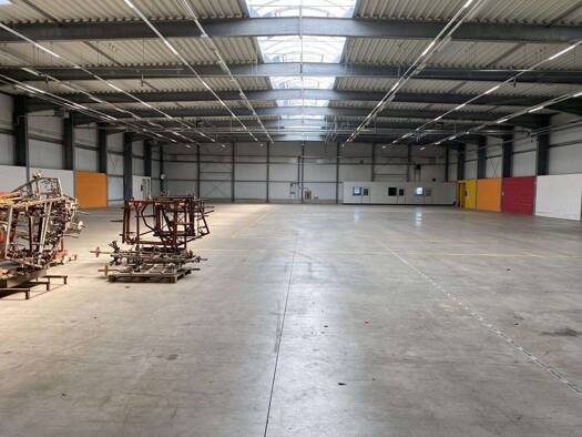 Produktionshalle zur Miete provisionsfrei 3,90 € 8.600 m² Lagerfläche teilbar ab 1.200 m² Am Flugplatz 3 Hodenhagen 29693