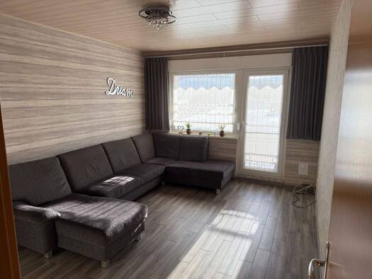 Wohnung zum Kauf provisionsfrei 51.000 € 4 Zimmer 65,9 m² Memleben Kaiserpfalz 06642