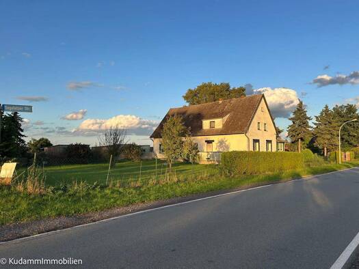 Einfamilienhaus zum Kauf 125.000 € 6 Zimmer 168 m² 5.100 m² Grundstück frei ab sofort Segeletzer Straße 1 Nackel Wusterhausen/Dosse 16845