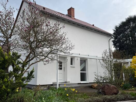 Einfamilienhaus zur Miete 2.950 € 4 Zimmer 125 m² 653 m² Grundstück frei ab sofort Hofheim Hofheim am Taunus 65719